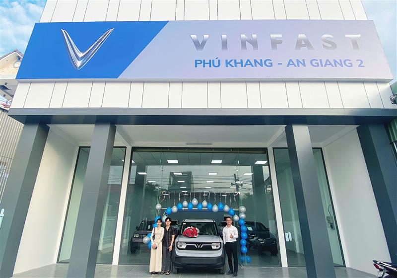 Giao xe cho Quý khách hàng