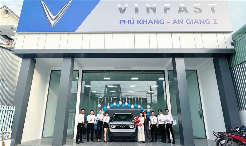 Giao xe cho Quý khách hàng